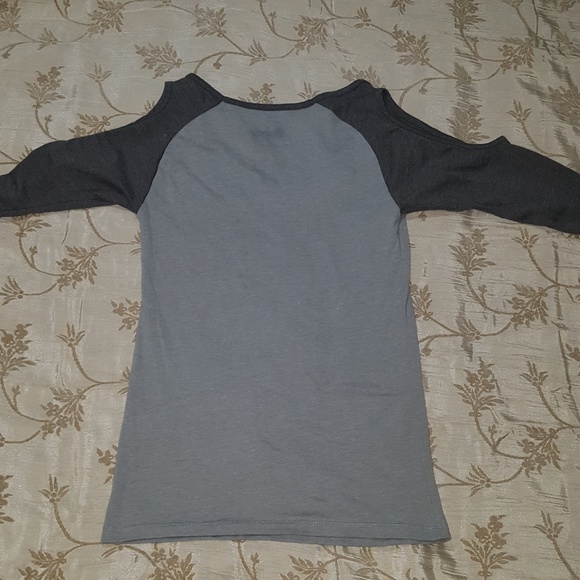 Cold Shoulder Batman Raglan Tee - Picture 4 of 4